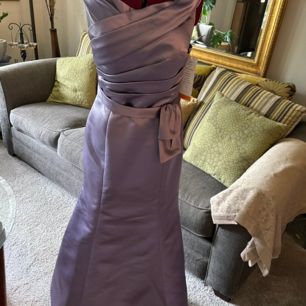 BILL LEVKOFF BRIDAL Bridesmaid MOB MOG Dress in SATIN Sz 14 Lilac